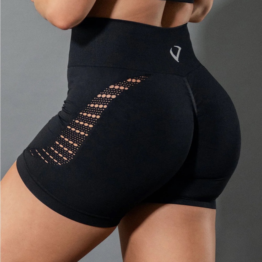 Violate The Dress Code Synergy Shorts Large